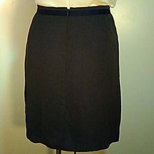 BANANA REPUBLIC GREY SKORT